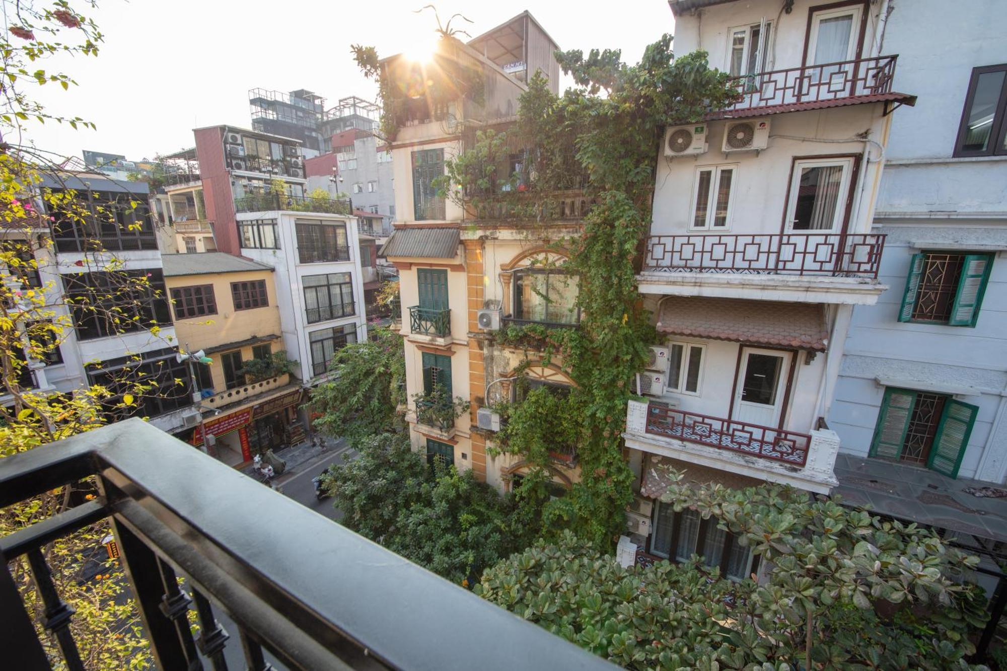 Madelise Adora Hotel & Travel Hanoi Eksteriør bilde